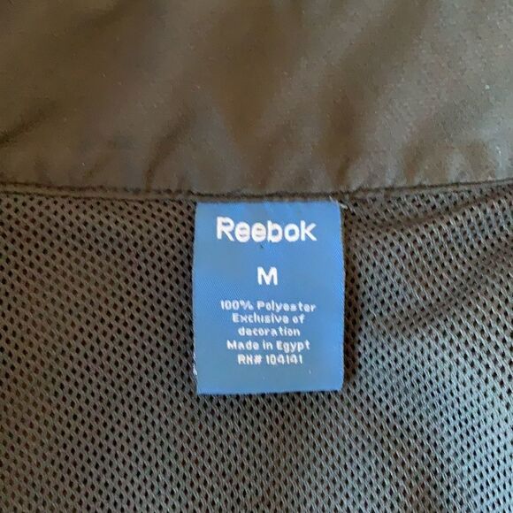 Reebok black and white fitted jacket woman’s size medium - Picture 8 of 16